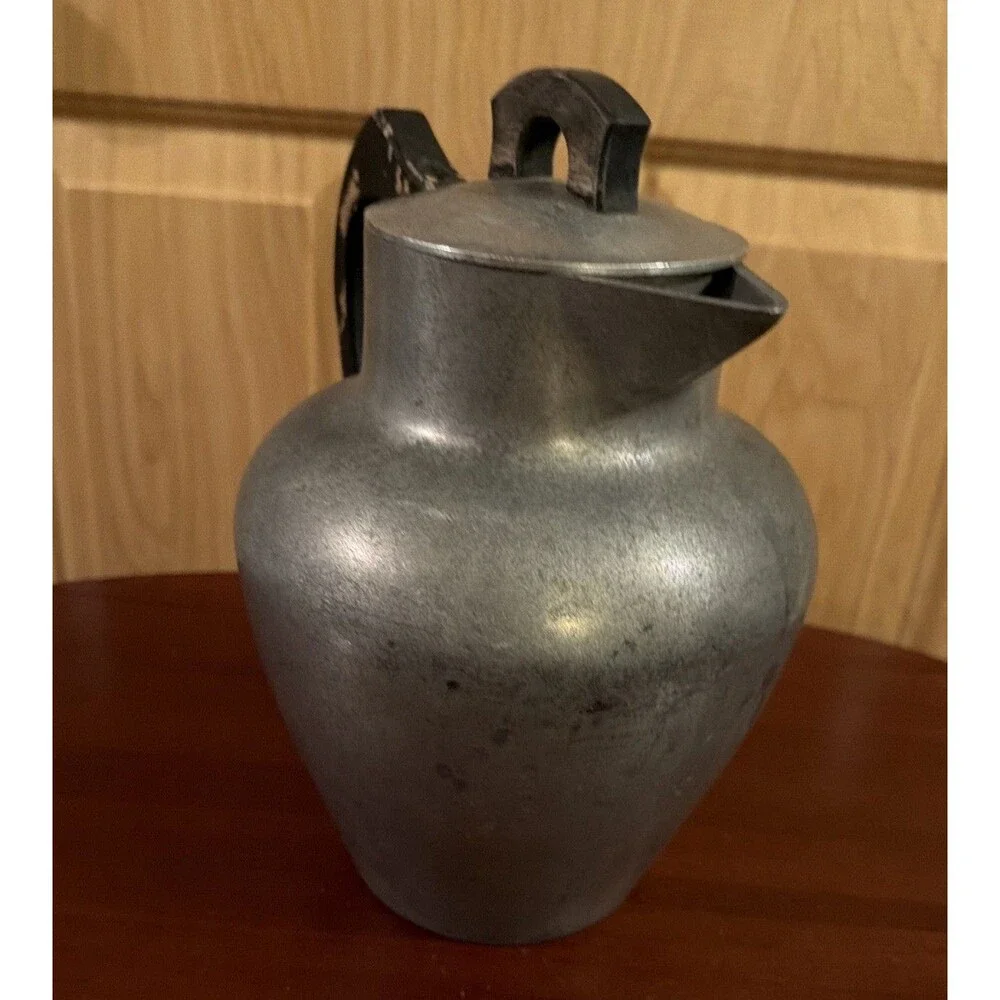 Vtg BANNE Cookware Cast Aluminum Tea/Coffee Pot & Strainer 10”X9 Unpolished. GUC